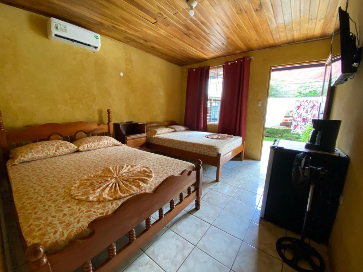 Cabinas Las Palmas Del Sol La Fortuna Bagian luar foto
