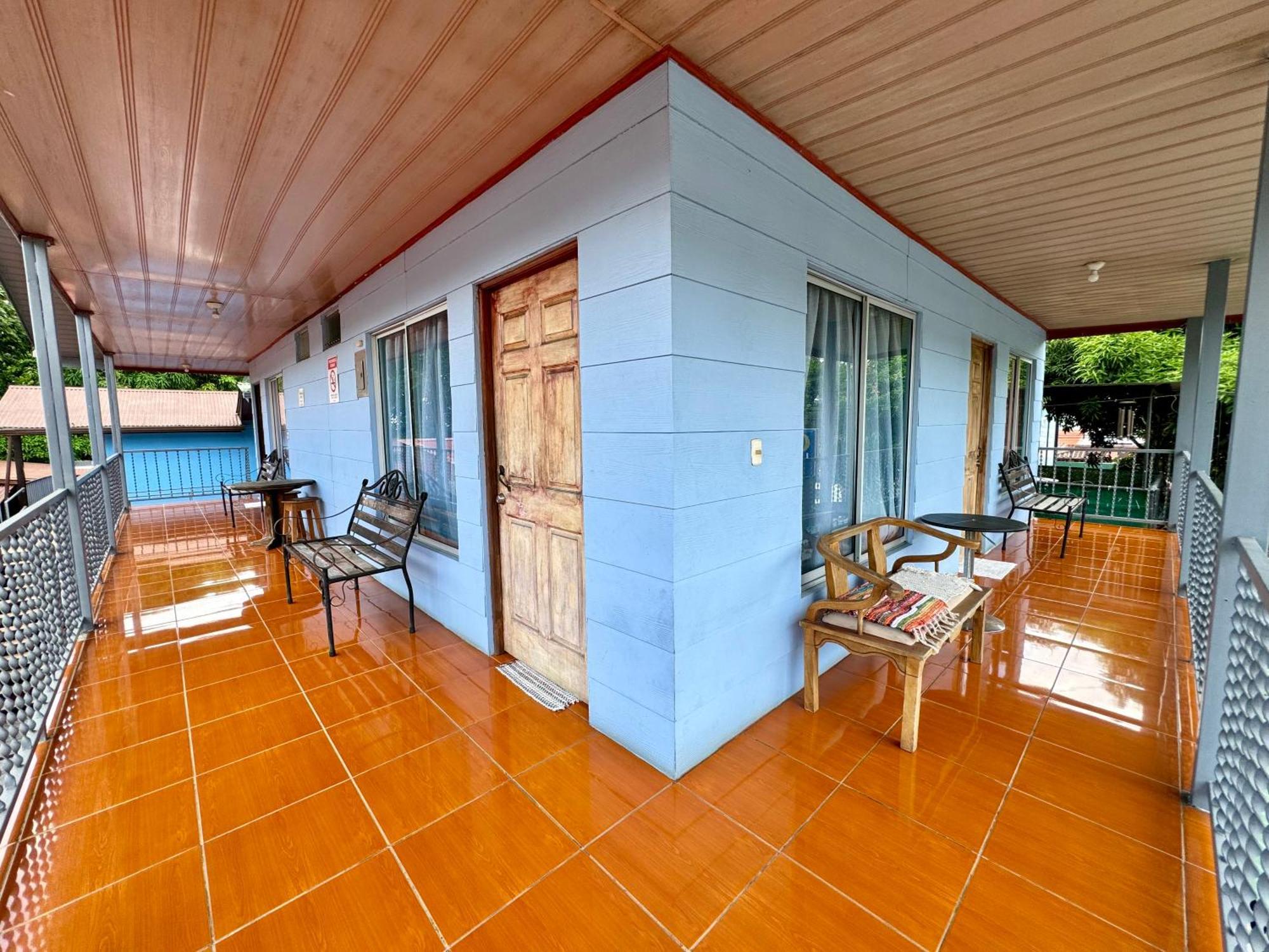 Cabinas Las Palmas Del Sol La Fortuna Bagian luar foto