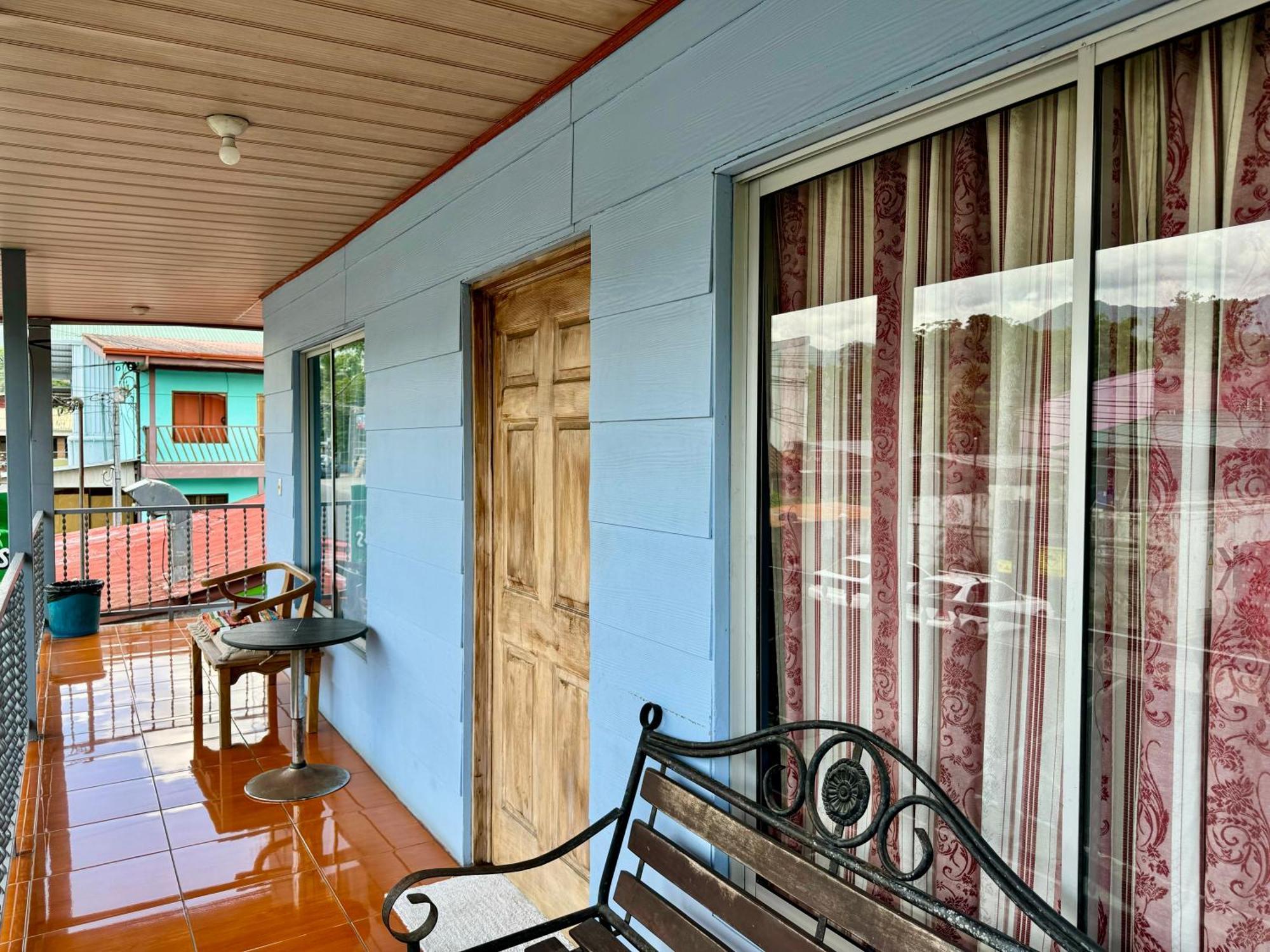 Cabinas Las Palmas Del Sol La Fortuna Bagian luar foto