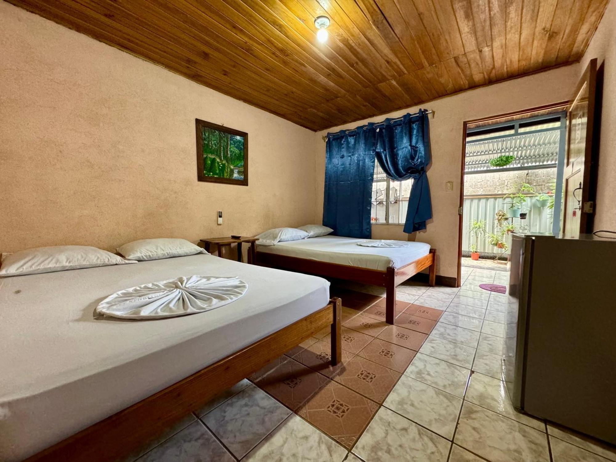 Cabinas Las Palmas Del Sol La Fortuna Bagian luar foto